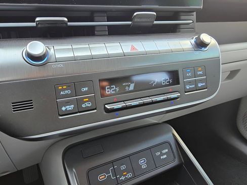 Used 2024 Hyundai Kona SEL image 20