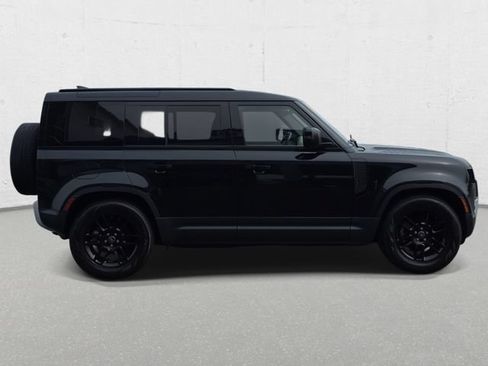 Used 2024 Land Rover Defender 110 S AWD/4WD image 4