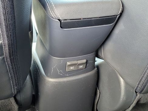 Used 2020 Nissan Kicks SR w/ SR Premium Package FWD image 19