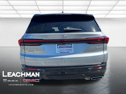 Certified 2025 Buick Enclave Sport Touring w/ Power Package image 5