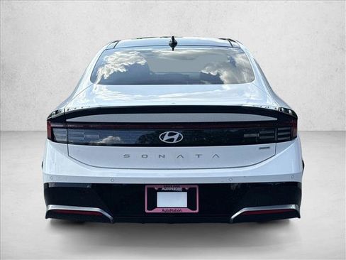 Certified 2025 Hyundai Sonata Limited FWD image 8