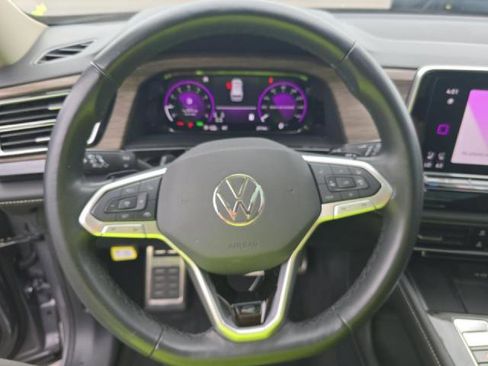 Used 2024 Volkswagen Atlas SEL Premium R-Line image 13