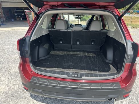Used 2019 Subaru Forester Limited AWD/4WD image 21