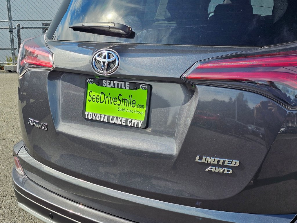 Used 2016 Toyota RAV4 Limited w/ Advanced Technology Package AWD/4WD image 13
