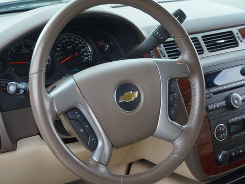 Used 2014 Chevrolet Tahoe LT image 7