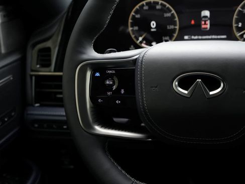 New 2026 INFINITI QX80 4WD image 10