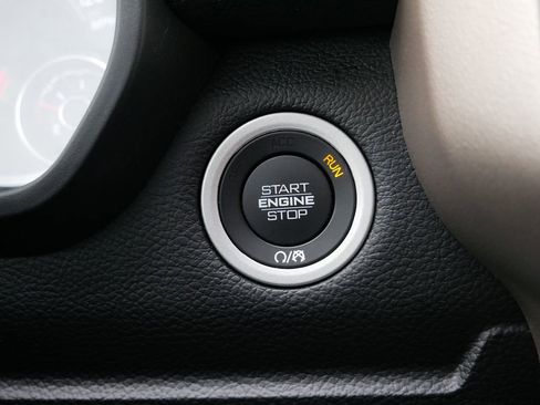 Used 2021 RAM 1500 Laramie image 27