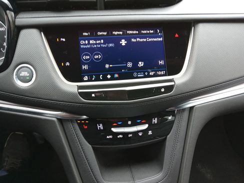 New 2026 Cadillac XT5 Luxury image 14