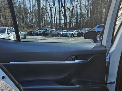 Used 2022 Toyota Camry LE image 15