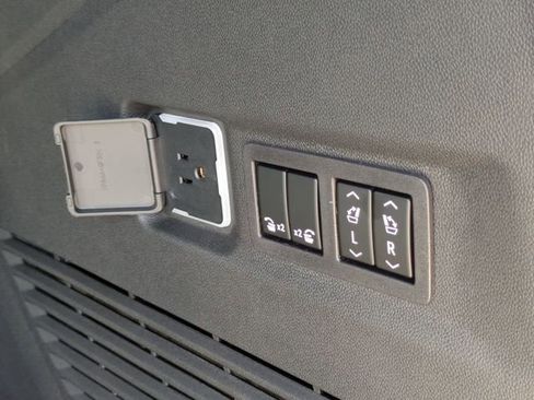 New 2026 Chevrolet Suburban RST w/ Comfort Package image 33