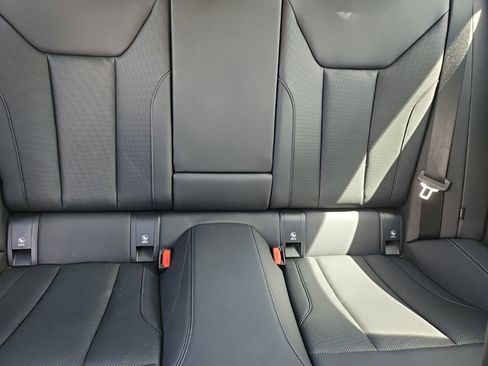 Used 2023 BMW 430i Coupe w/ Convenience Package RWD image 17