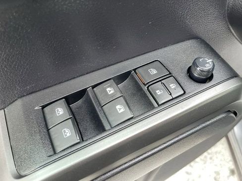 Certified 2021 Toyota Tacoma TRD Off-Road image 11