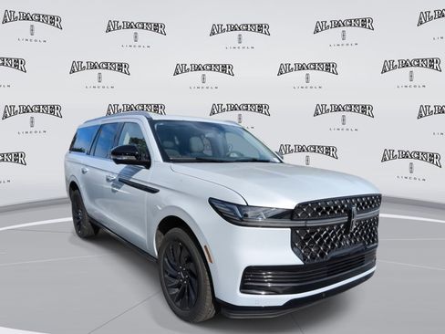 New 2026 Lincoln Navigator L Black Label AWD/4WD image 7