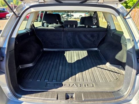 Used 2010 Subaru Outback 2.5i AWD/4WD image 49