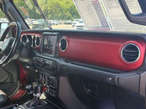 Used 2021 Jeep Gladiator Rubicon AWD/4WD image 28