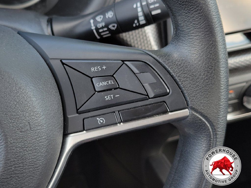 Used 2020 Nissan Kicks S FWD image 29