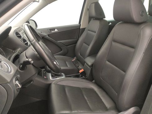 Used 2016 Volkswagen Tiguan SE AWD/4WD image 17