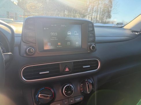Used 2020 Hyundai Kona SE image 9
