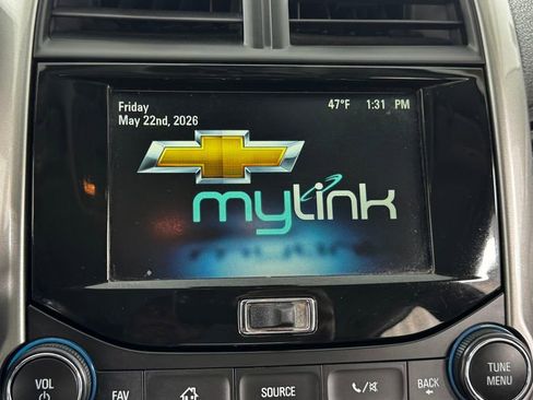 Used 2015 Chevrolet Malibu LT FWD image 23