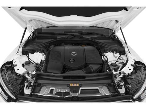 Used 2023 Mercedes-Benz GLC 300 4MATIC image 12