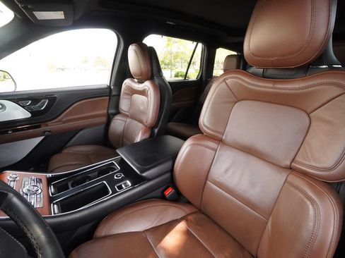 Used 2024 Lincoln Aviator Reserve w/ Equipment Group 201A RWD image 21