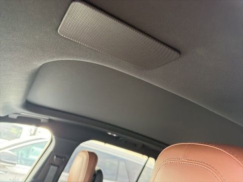 Used 2022 Lincoln Aviator Reserve w/ Equipment Group 201A image 11