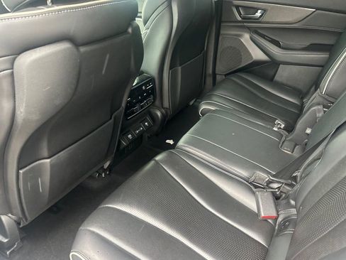 Used 2022 Acura MDX SH-AWD w/ Advance Package image 11