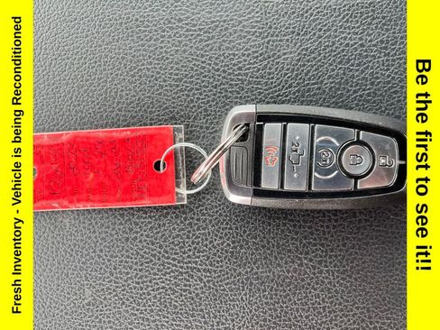 Used 2022 Ford F250 Lariat w/ Lariat Ultimate Package AWD/4WD image 28