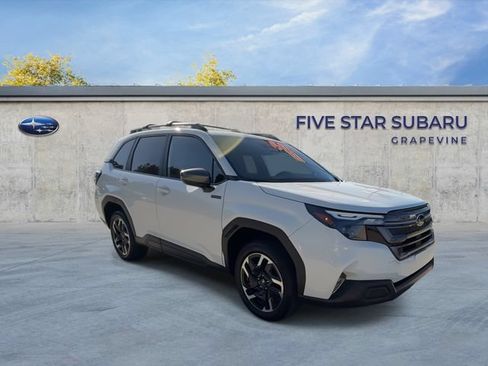 Used 2026 Subaru Forester Premium AWD/4WD image 2