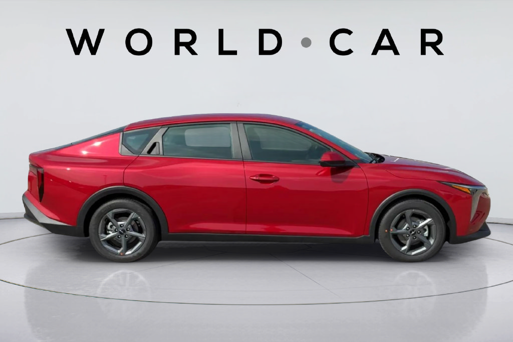 Certified 2025 Kia K4 FWD image 2