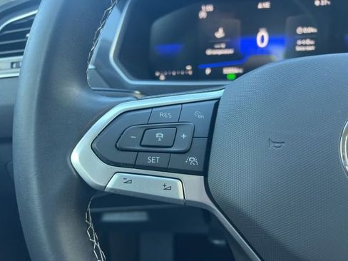 Certified 2023 Volkswagen Tiguan SE image 15