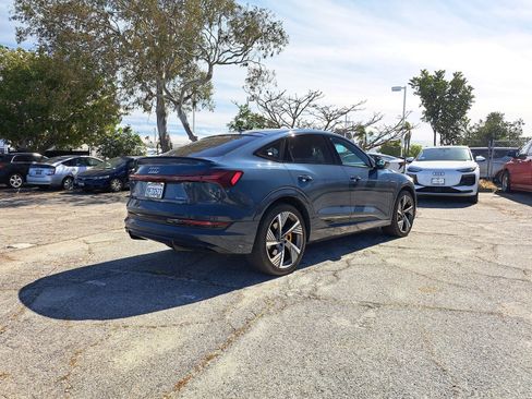 Used 2023 Audi e-tron Prestige w/ Prestige Package image 3