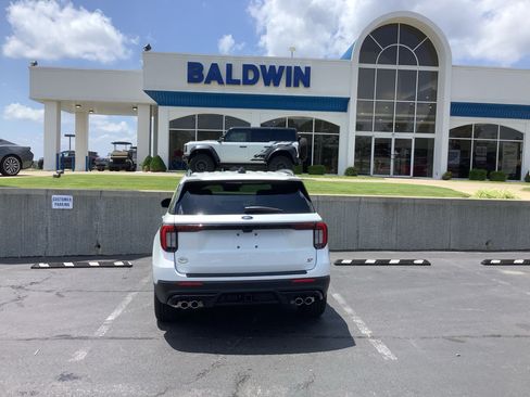 New 2026 Ford Explorer ST w/ Sun And Sound Package AWD/4WD image 6