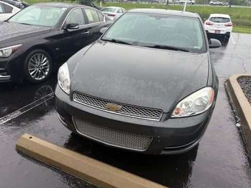 Used 2016 Chevrolet Impala LT FWD image 19