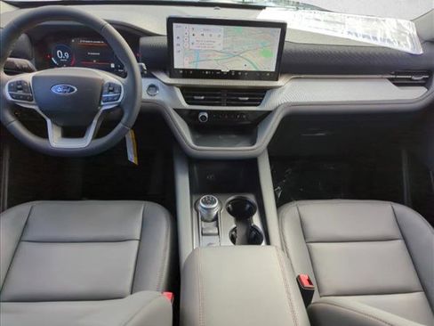 New 2026 Ford Explorer Active image 15