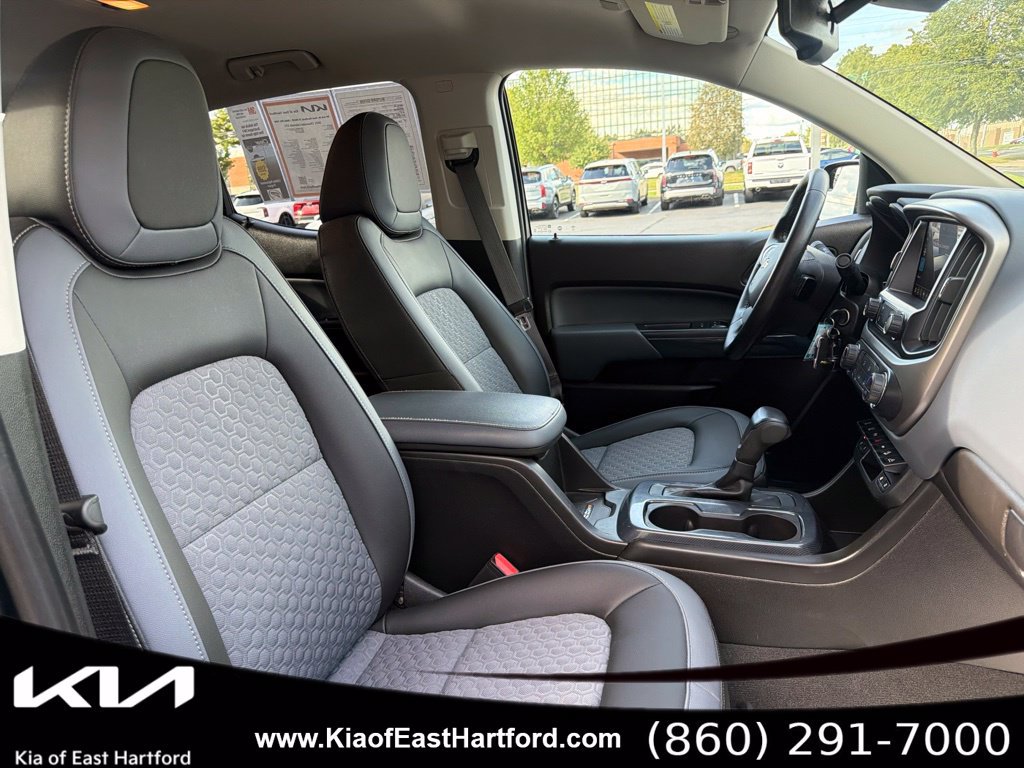 Used 2021 Chevrolet Colorado Z71 w/ Safety Package AWD/4WD image 11