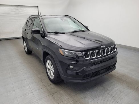 Used 2024 Jeep Compass Latitude AWD/4WD image 13