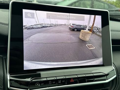 New 2026 Jeep Compass Latitude w/ Sun and Sound Group image 19