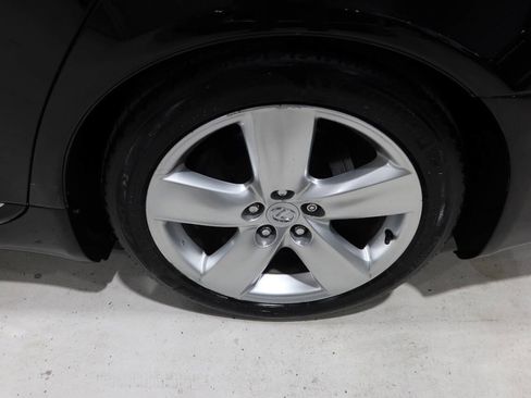 Used 2012 Lexus LS 460 w/ Comfort Pkg RWD image 37