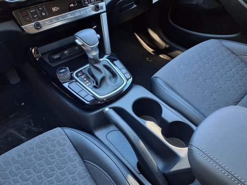 New 2026 Kia Seltos S FWD image 9