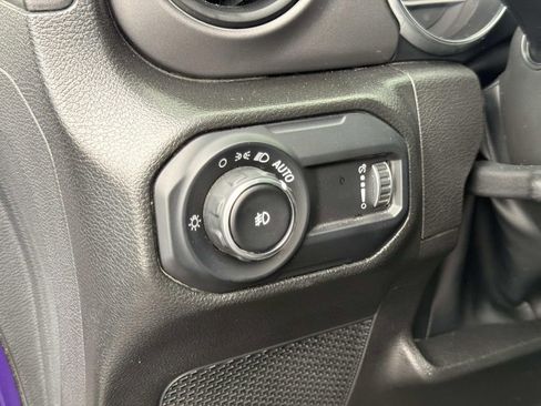 Used 2023 Jeep Wrangler Unlimited Sport AWD/4WD image 23