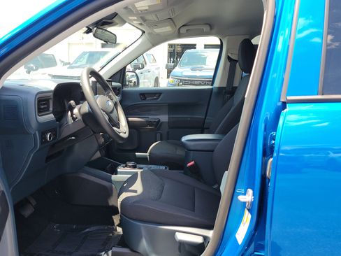 Certified 2025 Ford Maverick XL FWD image 19