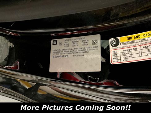Used 2017 Chevrolet Camaro LT RWD image 6
