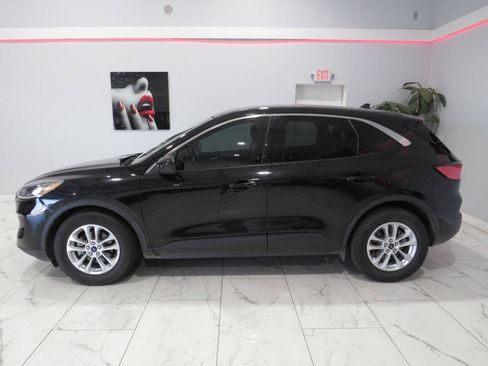 Used 2021 Ford Escape SE w/ Convenience Package FWD image 6