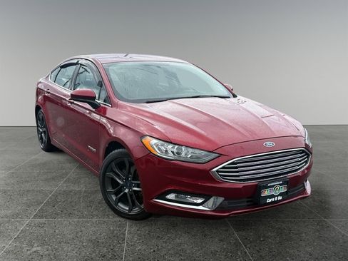 Used 2018 Ford Fusion SE w/ Equipment Group 601A image 8