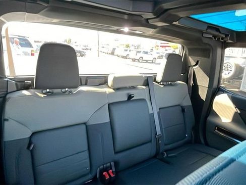 New 2025 GMC Hummer EV 3X w/ Battery Pack, 24 Module Pack image 25