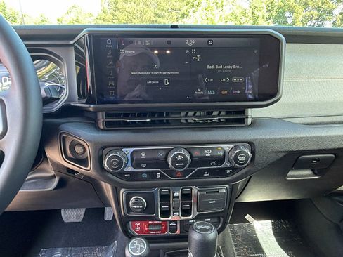Used 2025 Jeep Wrangler Unlimited Sport S 4xe AWD/4WD image 32