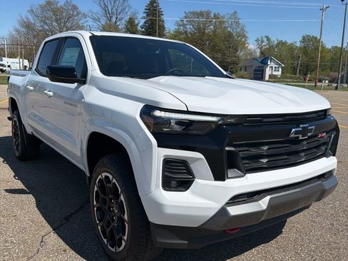 New 2026 Chevrolet Colorado Z71 w/ Z71 Convenience Package 2 AWD/4WD image 3