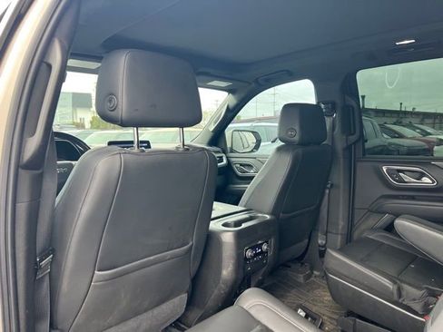 Used 2021 Chevrolet Tahoe Z71 w/ Z71 Signature Package AWD/4WD image 9