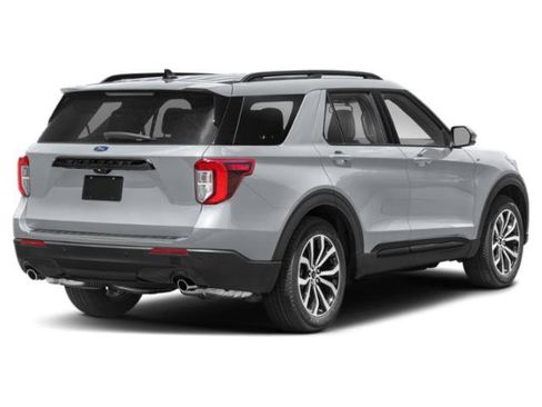 Used 2022 Ford Explorer ST-Line w/ Class IV Trailer Tow Package AWD/4WD image 3